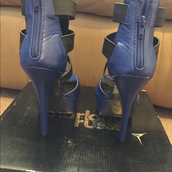 Sandals - Picture 2 of 4